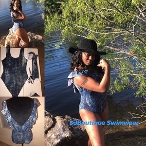 One piece Custommade swimsuit